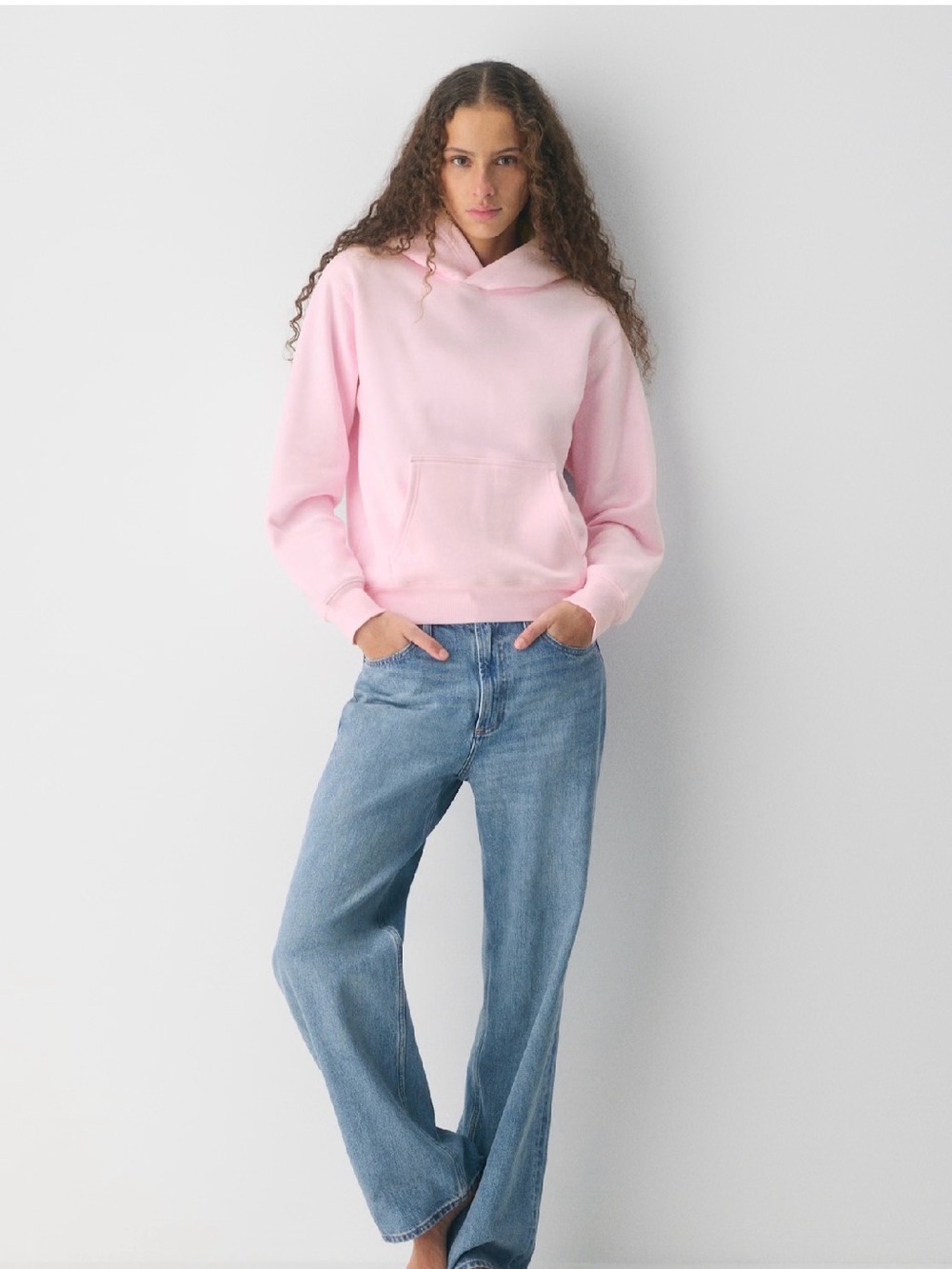 Aritzia Cozy Sweatfleece Perfect Hoodie in Villa Pink